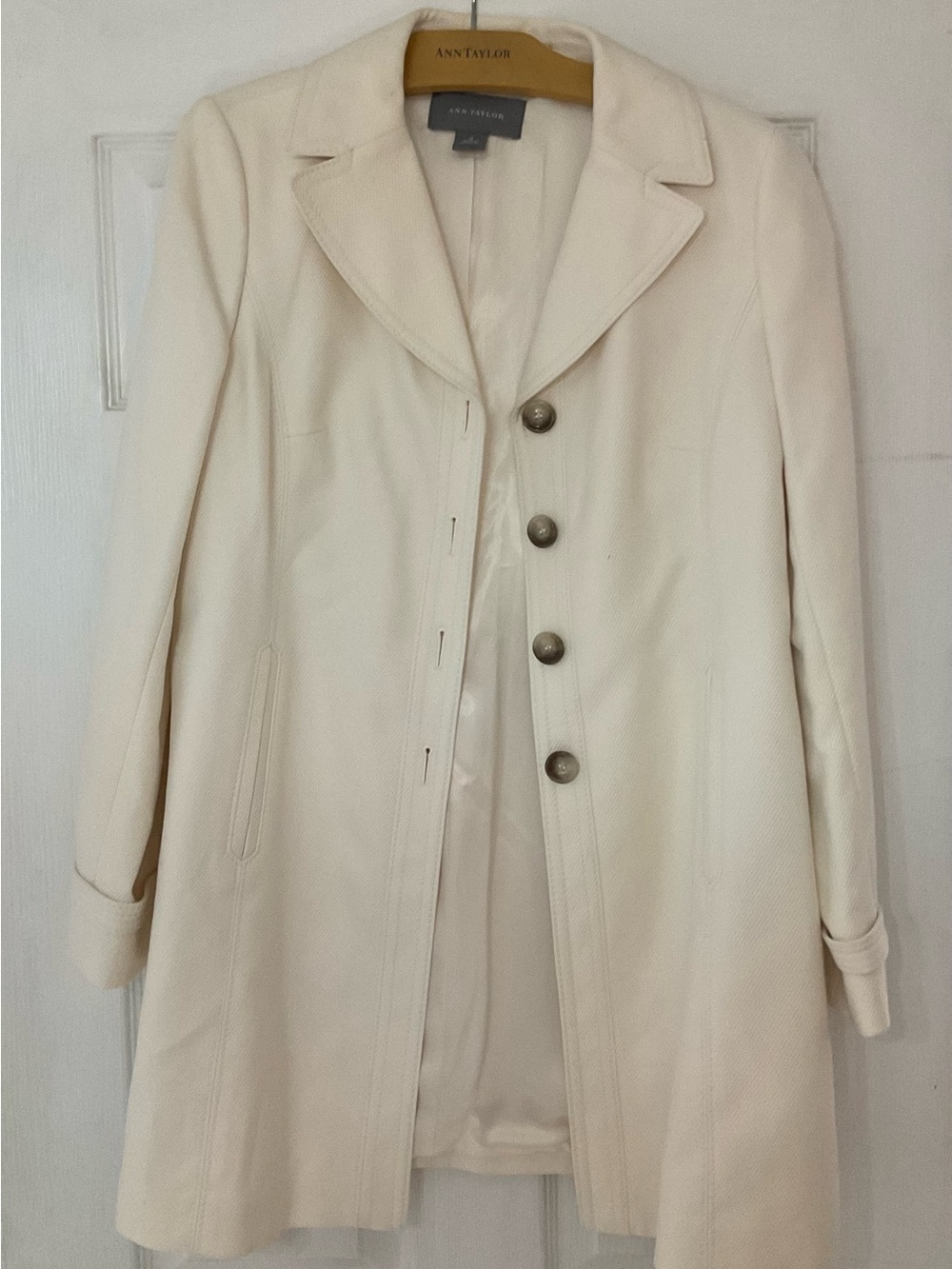Ann Taylor Cream Single-Breasted Trench Coat